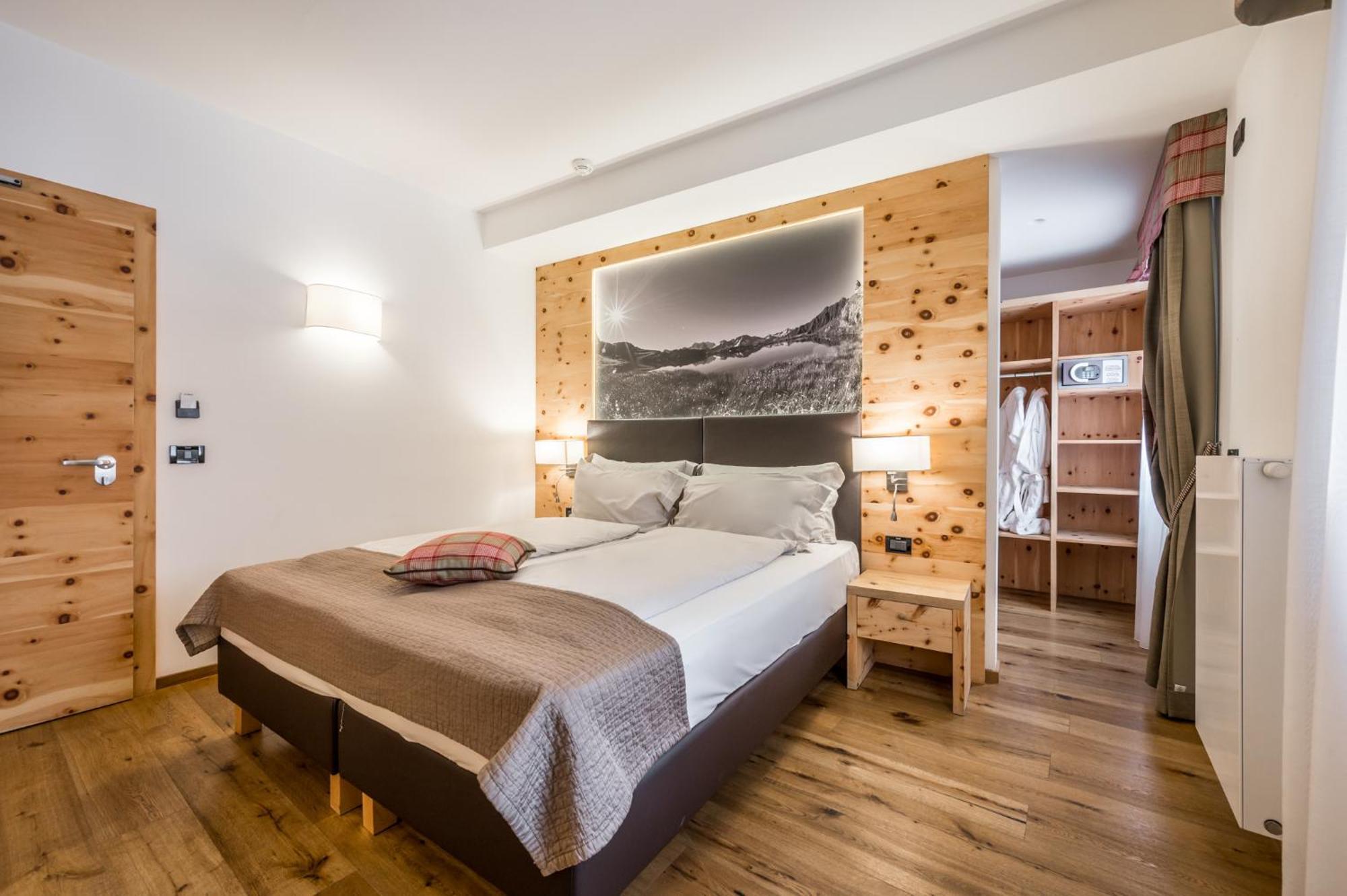Hotel Ravelli Luxury Spa Mezzana  Exterior foto