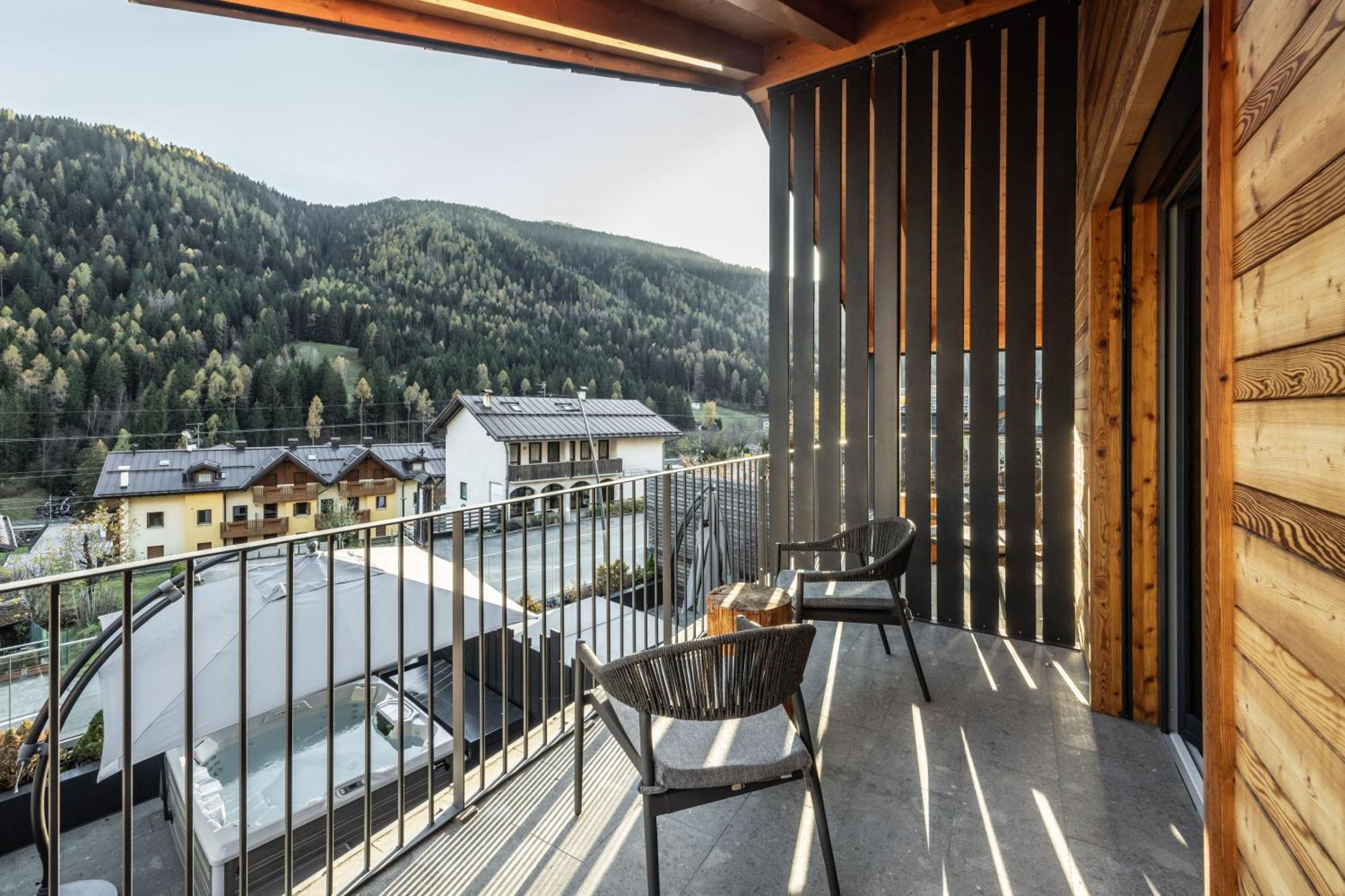 Hotel Ravelli Luxury Spa Mezzana  Exterior foto